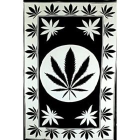 Marijuana Leaf Framed Art Twin Size Tapestry (Pack of 1)